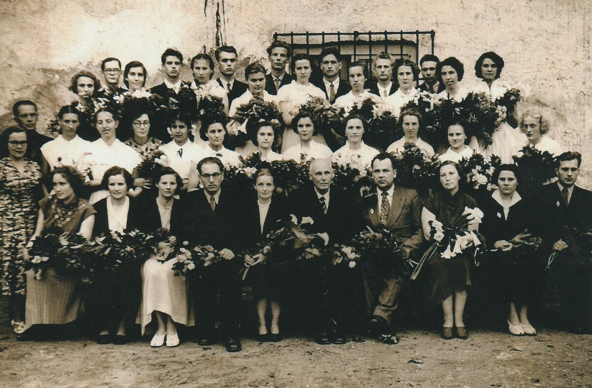13. izlaidums, 2. foto – audzinātāja Elga Ābola