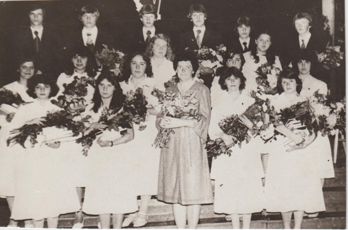 35. izlaidums, 2. foto – audzinātāji Tālivaldis Ziņģis, Valda Parema