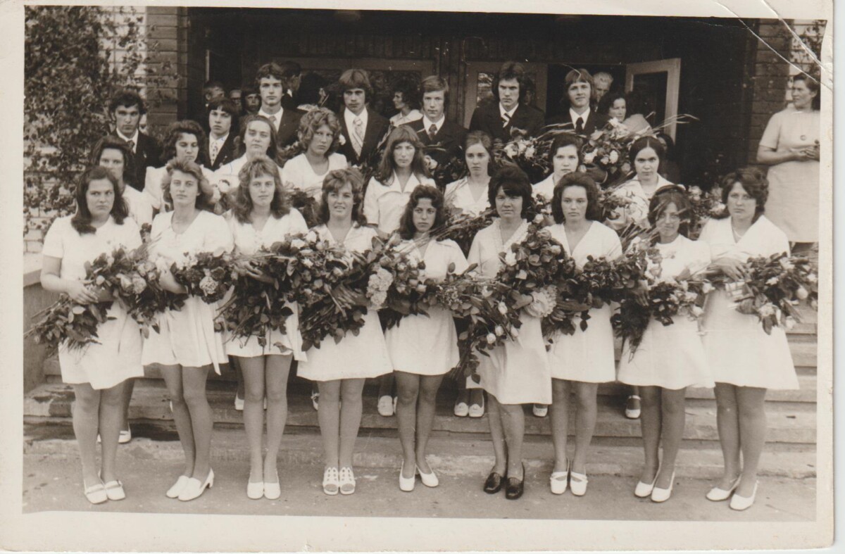 29. izlaidums, 2. foto – audzinātāji Gunārs Laicāns, Lūcija Zepa