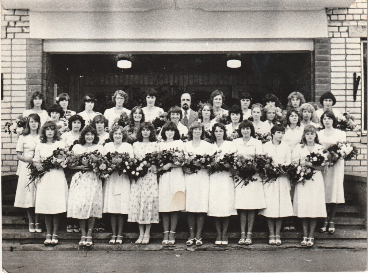33. izlaidums, 2. foto – audzinātāji Ināra Ozoliņa, Atis Stāmers