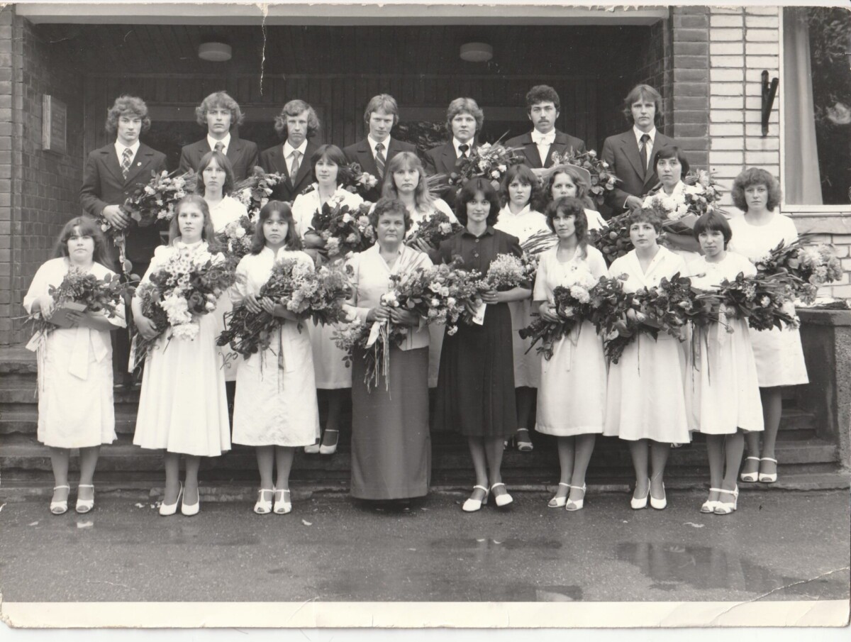 34. izlaidums, 2. foto – audzinātājas Lūcija Zepa, Rita Klēvere